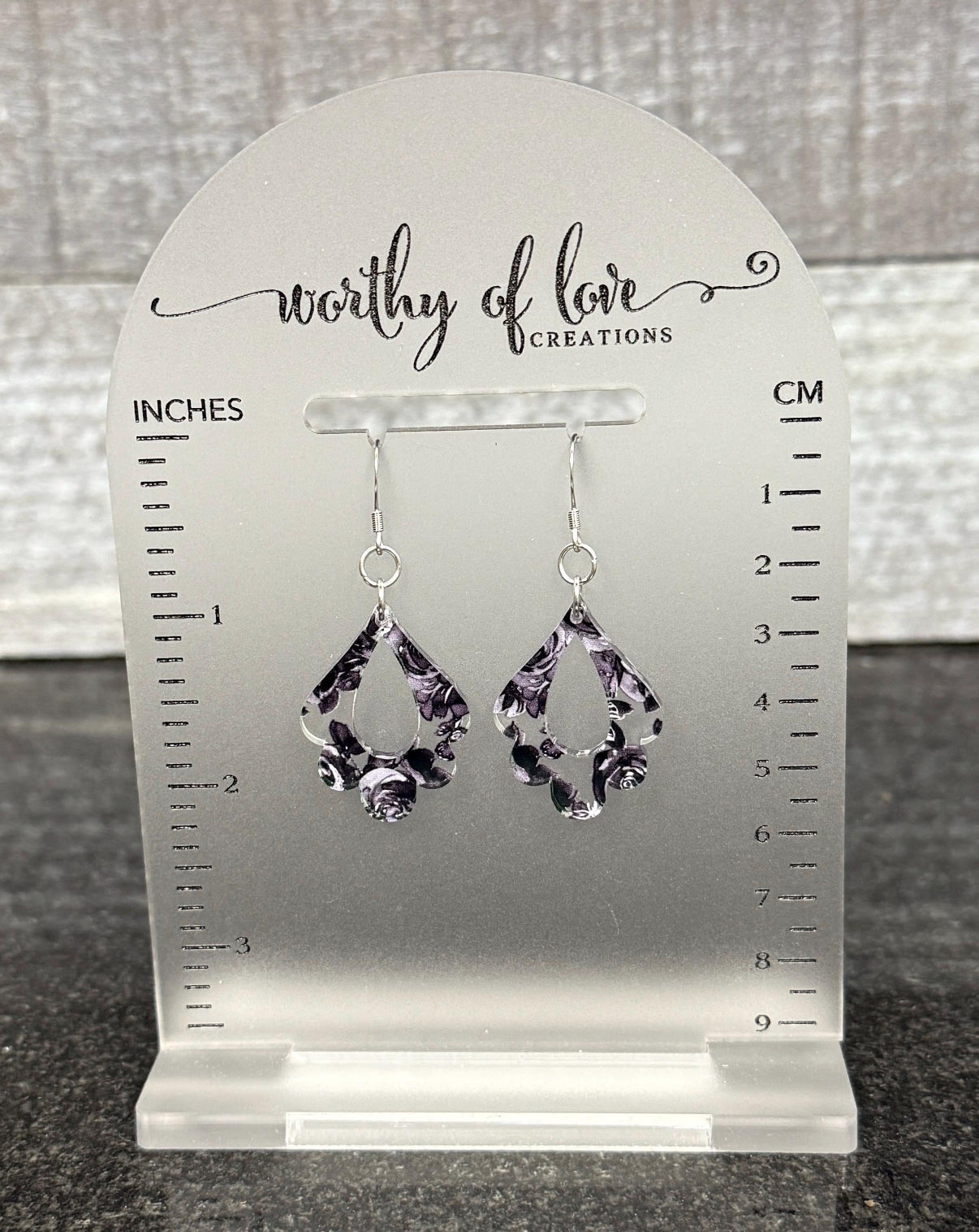 Black Rose Scalloped dangle drop earrings