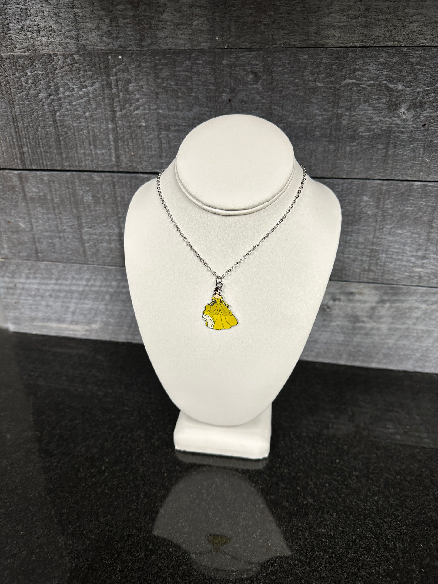 Belle necklace with stainless steel chain