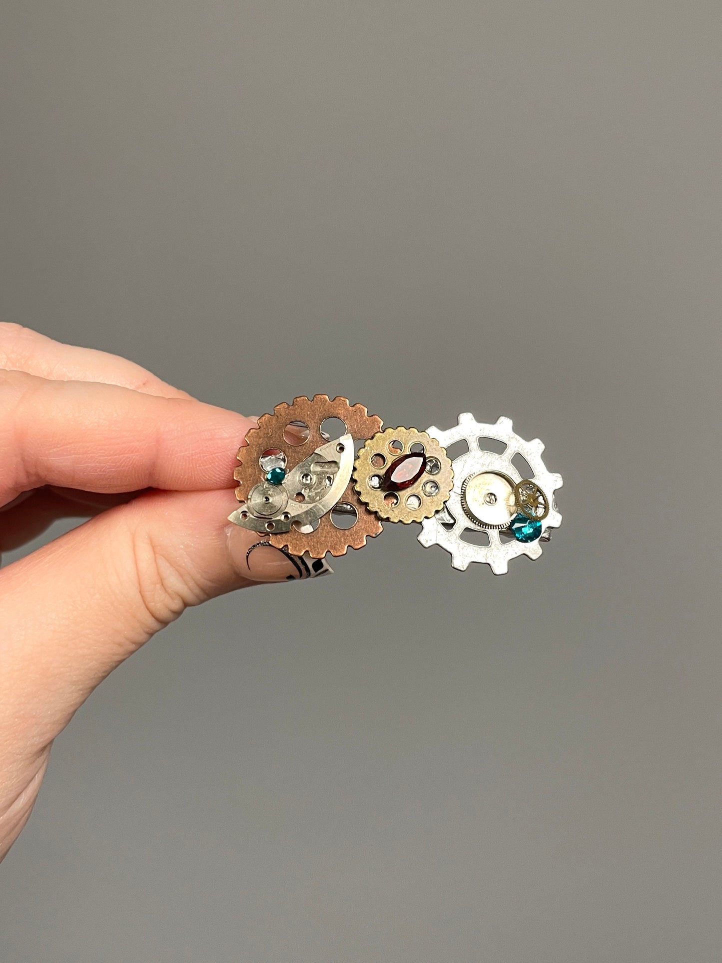 Steampunk hair clip with red garnet gemstone and Crystals