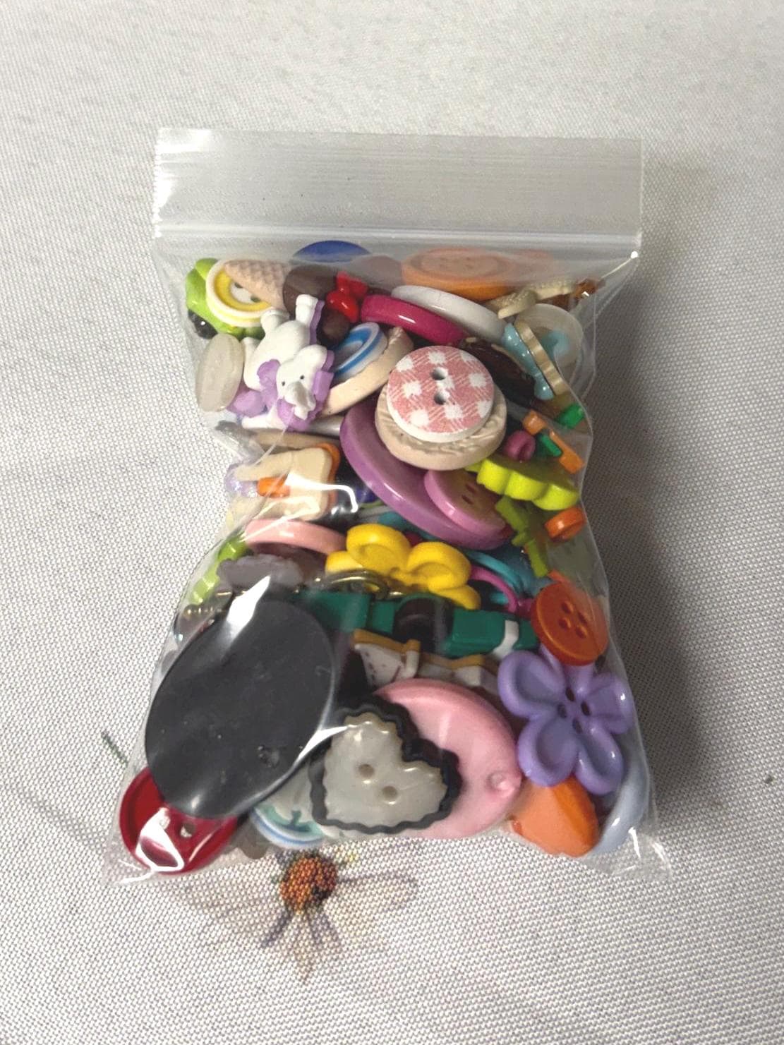 Button mixed bag, bulk buttons for crafts