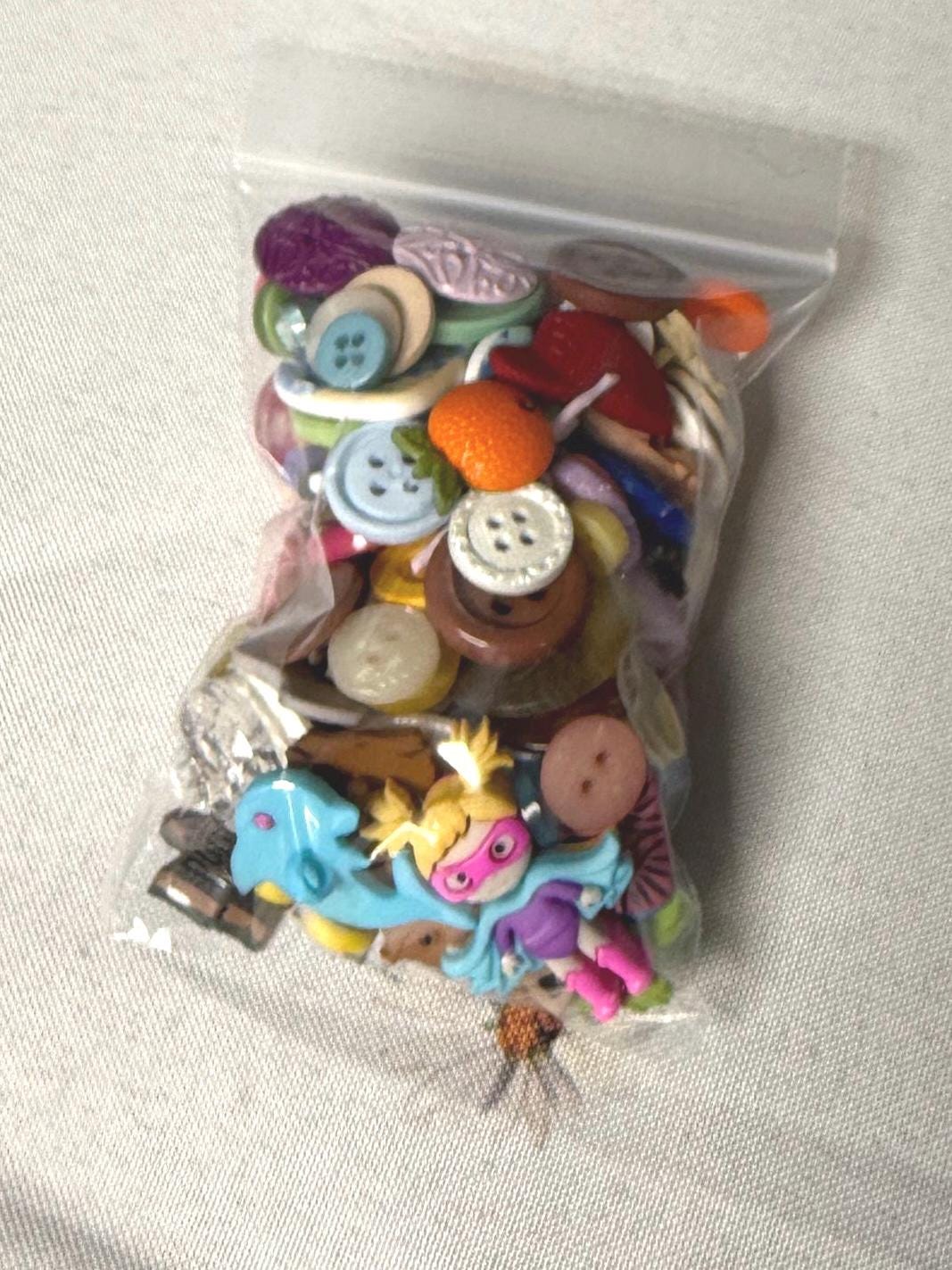 Button mixed bag, bulk buttons for crafts