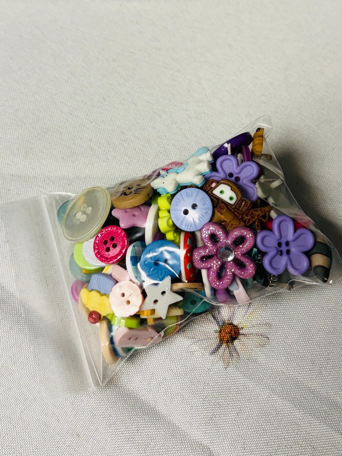 Button mixed bag, bulk buttons for crafts