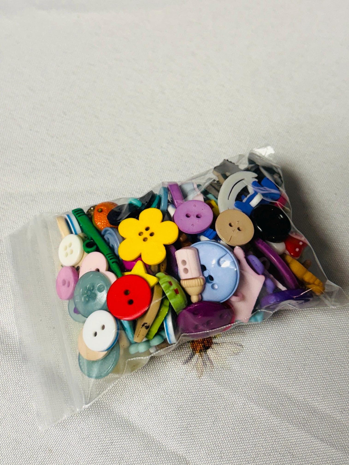 Button mixed bag, bulk buttons for crafts