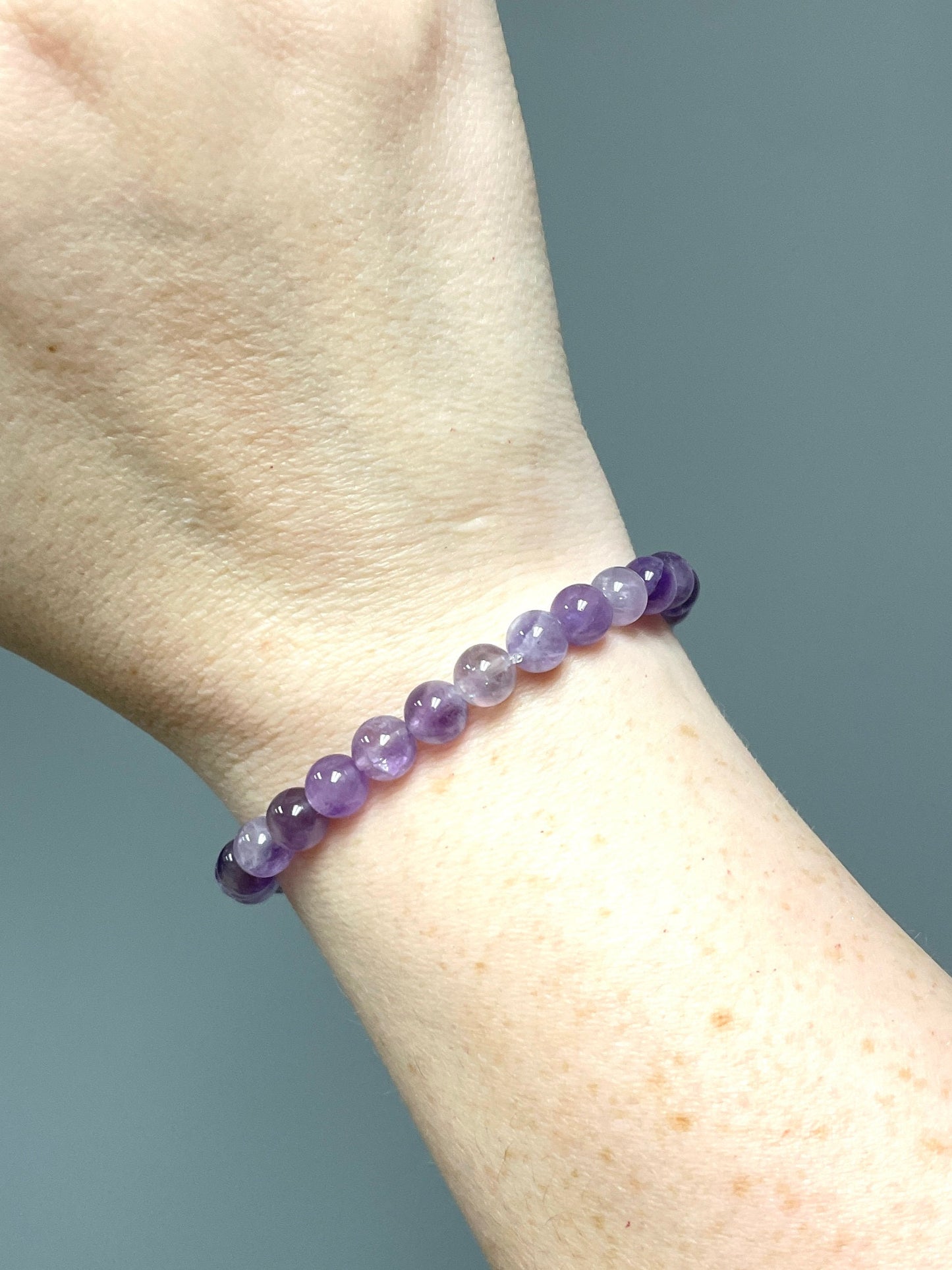 Amethyst gemstone stretch bracelet